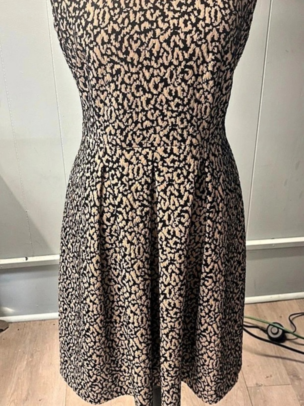 Calvin Klein Animal Print Midi Dress Size 8 Like New